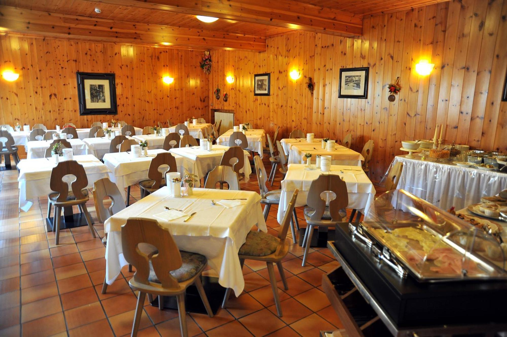 Albergo Stelvio ボルミオ エクステリア 写真