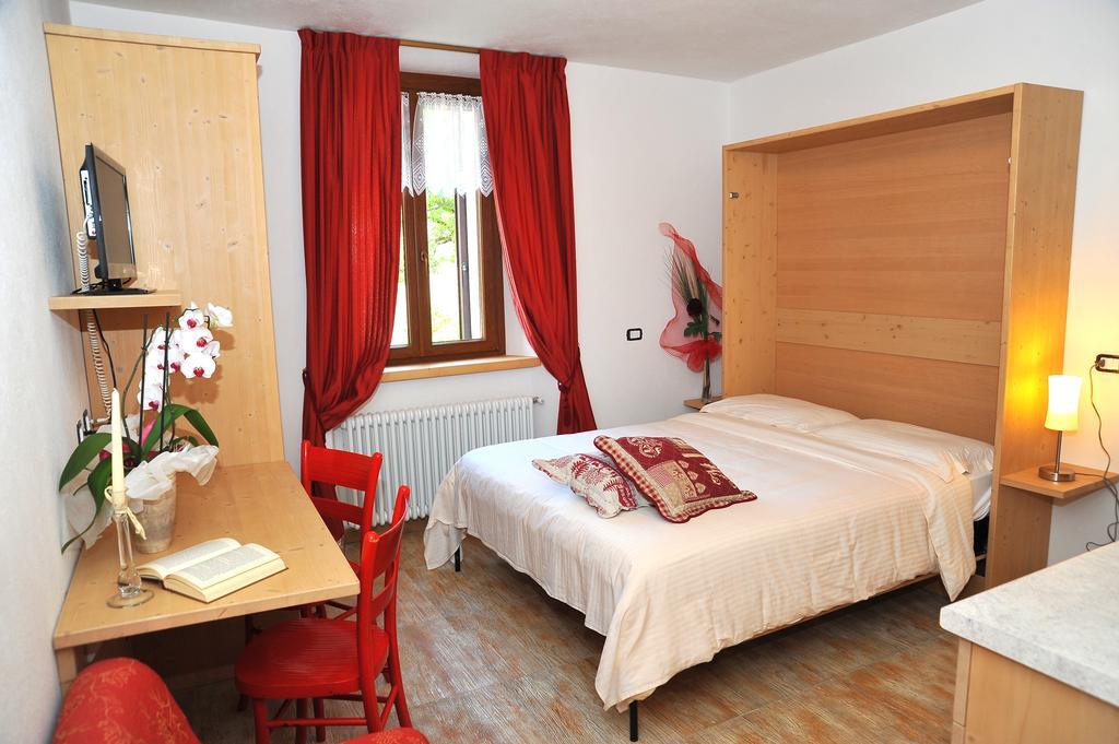 Albergo Stelvio ボルミオ エクステリア 写真