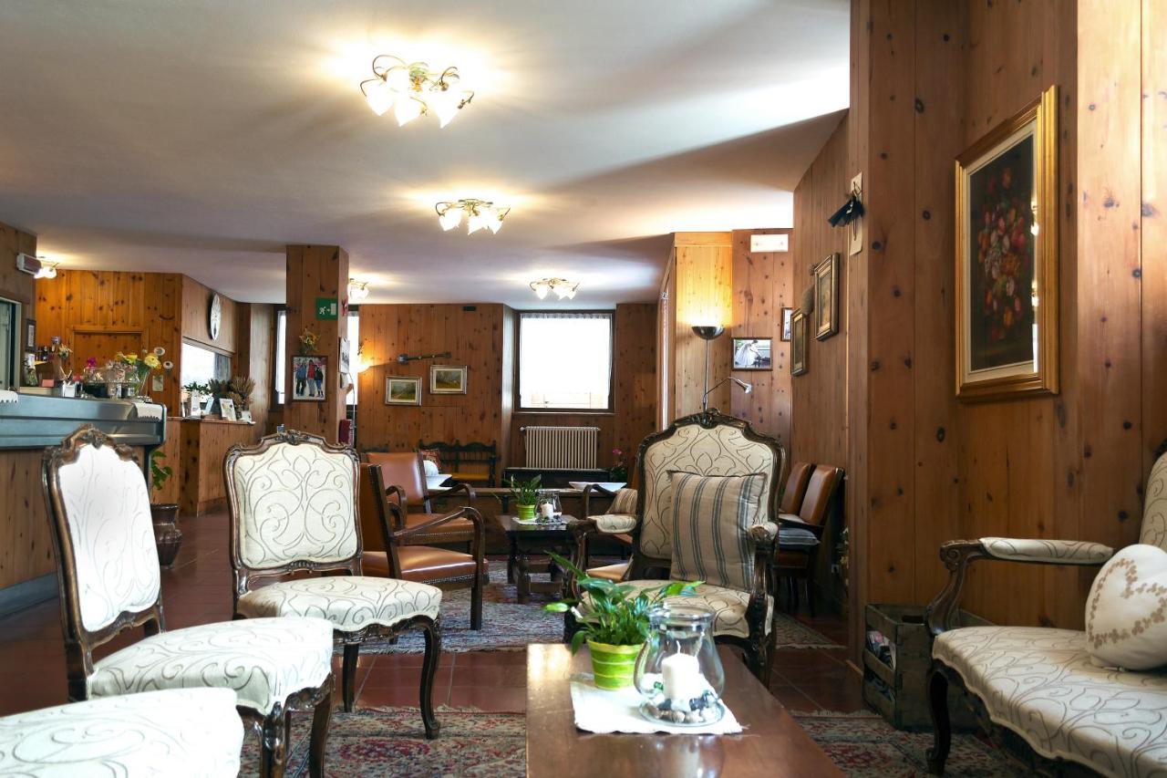 Albergo Stelvio ボルミオ エクステリア 写真