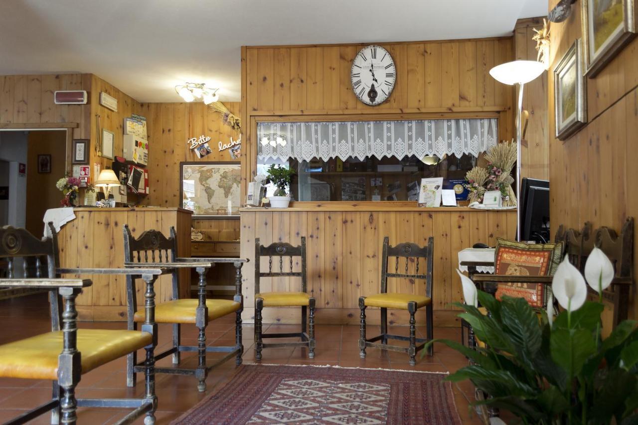 Albergo Stelvio ボルミオ エクステリア 写真