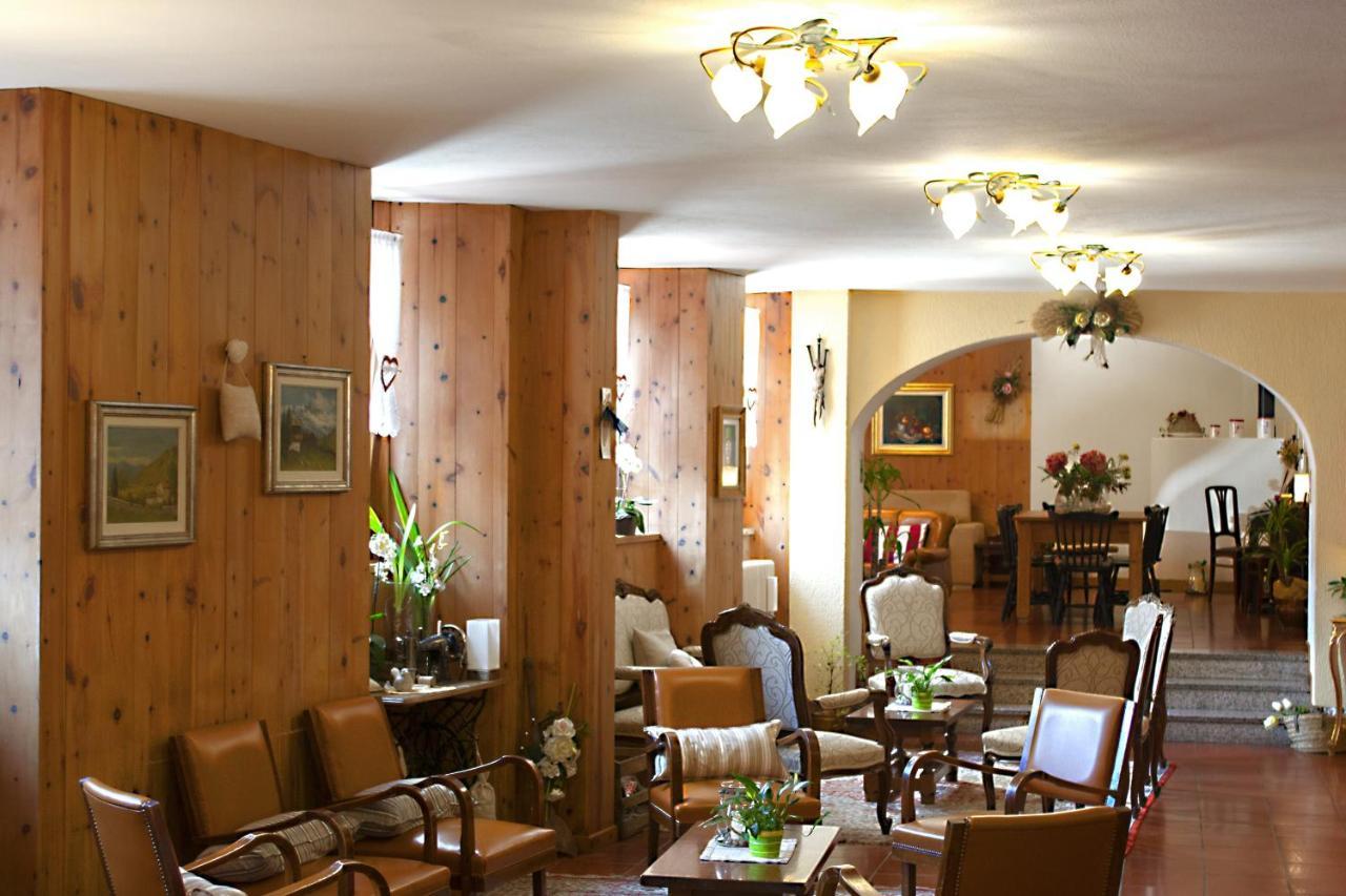 Albergo Stelvio ボルミオ エクステリア 写真